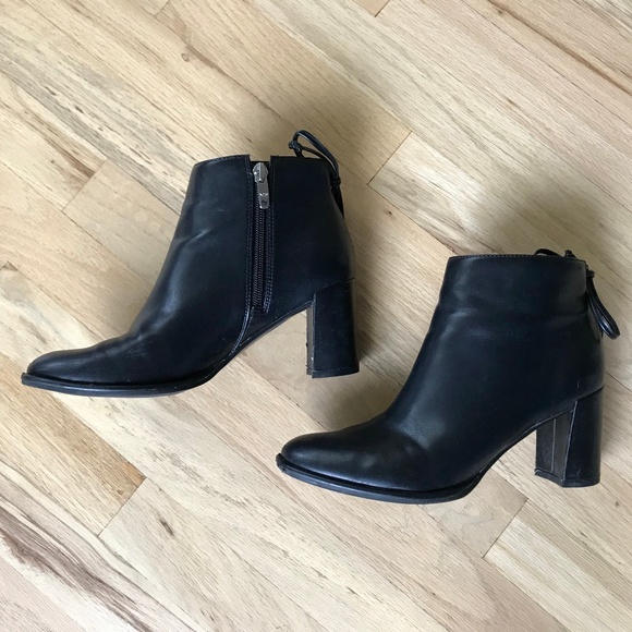 Marc Fisher Black Ankle Boots - Picture 6 of 8